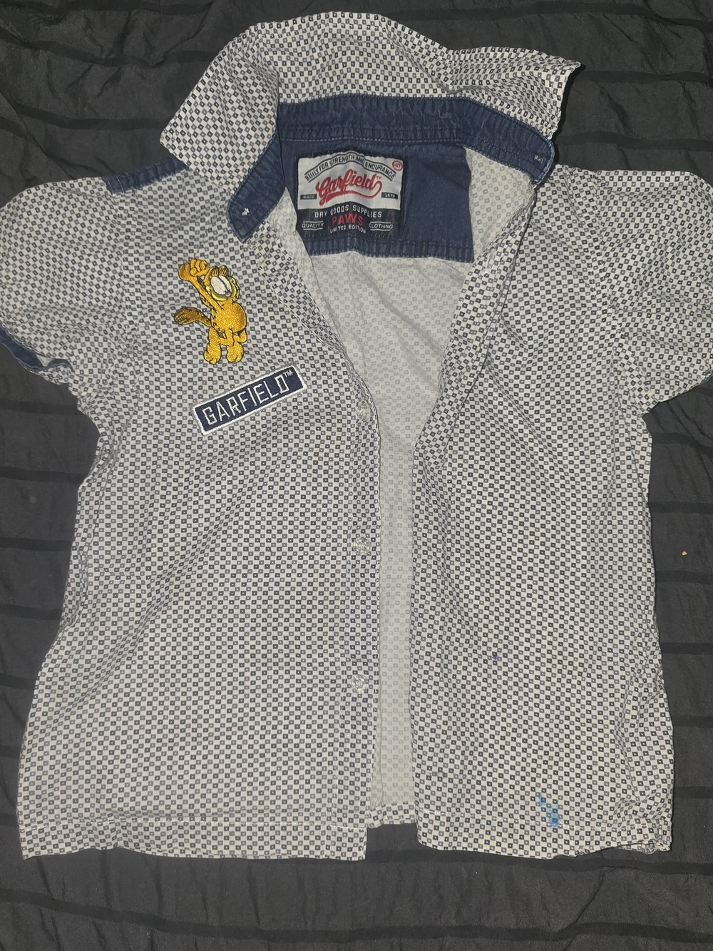 Garfield Kids' Short-Sleeve Button-Down Shirt in White and Navy